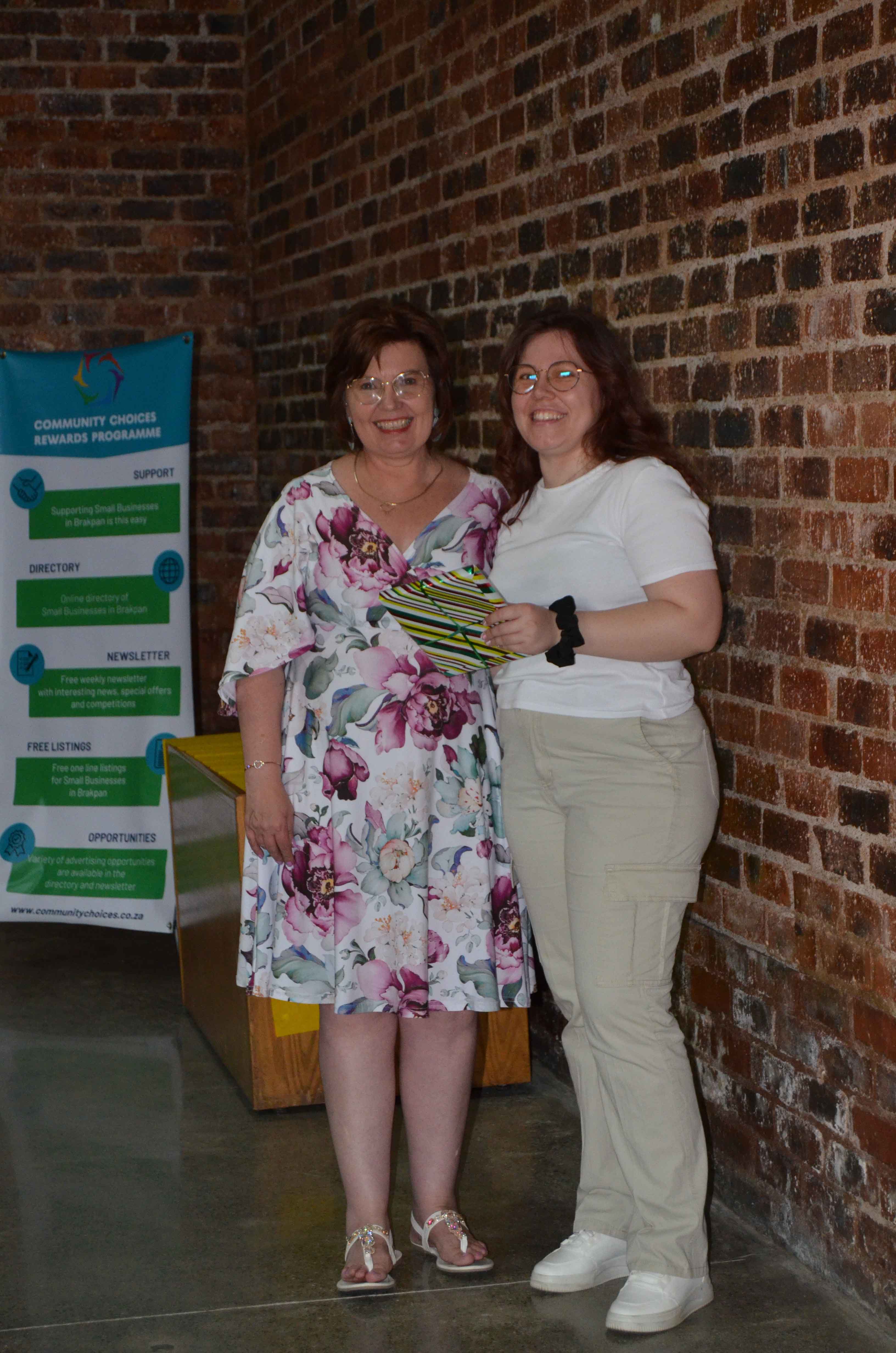 Mientjie Kleinhans with Saskia Steyn